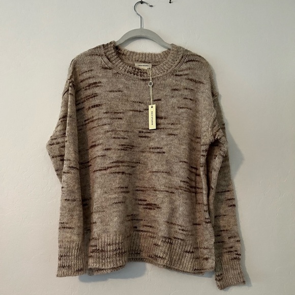 Max Studio Sweater - Picture 1 of 5
